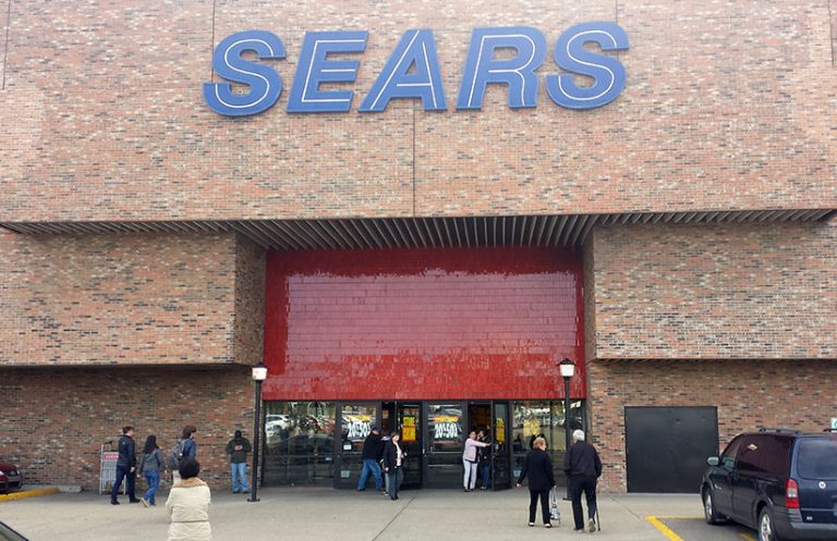 SEARS清盤傾銷最低半價 愛城分店顧客反應活躍