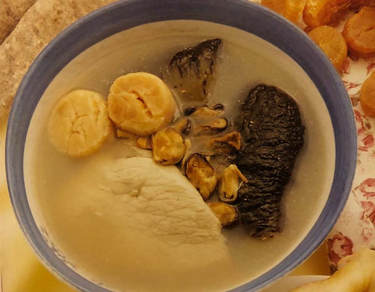 健康湯水:海參淡菜鮮雞湯