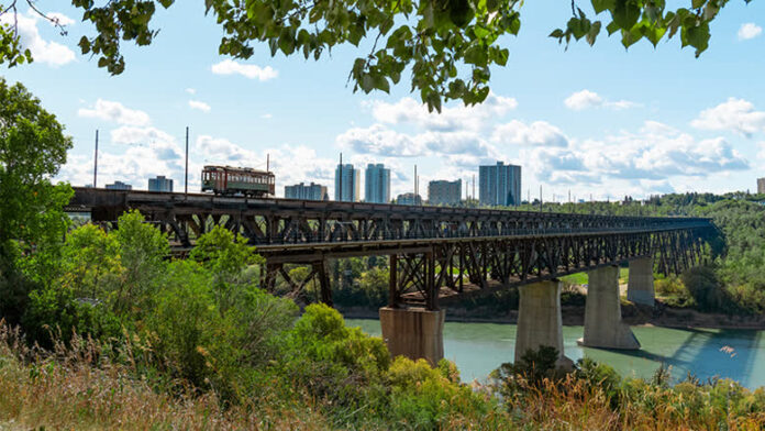 愛民頓 High Level Bridge 及河谷景觀
