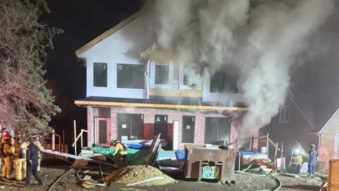 愛民頓警方就去年南區連環地盤縱火案起訴1名男子 涉27項罪名