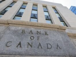 渥太華加拿大央行總部外的 Bank of Canada 標誌。