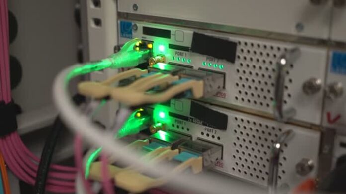 雲端運算與伺服器示意畫面