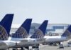 聯合航空客機停泊於紐瓦克自由國際機場。