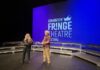 表演者在愛民頓國際Fringe Festival開幕前排練。