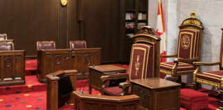 加拿大參議院會議廳，路易絲阿爾布爾就任總督儀式舉行地點。