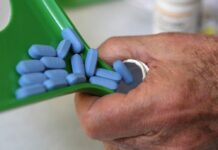 愛民頓藥房與診所指 PrescribeIT 停用後 處方將重回傳真模式