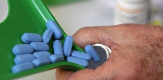 愛民頓藥房與診所指 PrescribeIT 停用後 處方將重回傳真模式