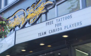 溫哥華 Granville Street 一間紋身店在世界盃期間迎來更多顧客。