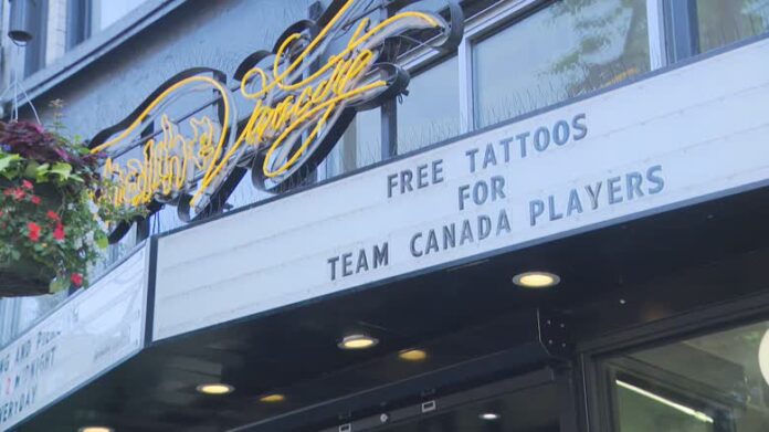 溫哥華 Granville Street 一間紋身店在世界盃期間迎來更多顧客。