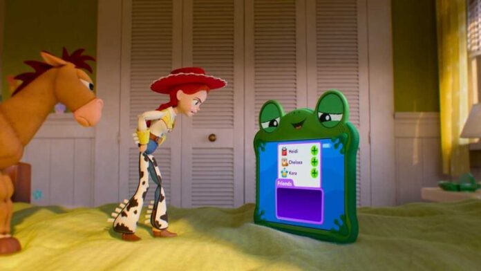 《Toy Story 5》中 Jessie 與 Bullseye 面對平板角色 Lilypad。