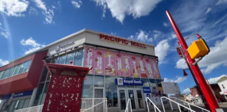 愛民頓 Pacific Mall 外觀