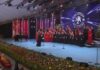 Lady Cove Women's Choir 在威爾斯國際合唱節舞台演出。