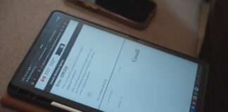 加拿大男子無法登入 CRA 帳戶的錯誤畫面，配合退稅延誤報道。