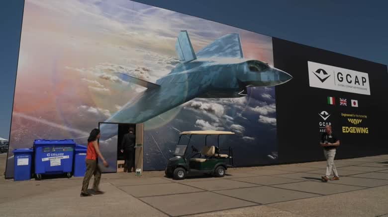 英國航展現場展示第六代戰機宣傳看板。