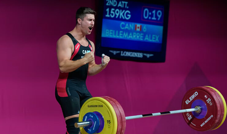 加拿大舉重選手Alex Bellemarre在Glasgow英聯邦運動會比賽。