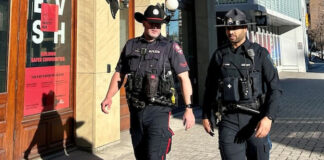 Rocky Mountain House 研轉用亞省新警隊 市議會待比較成本及服務