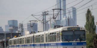 愛民頓增購40輛高地台 LRT 列車 2030年起交付