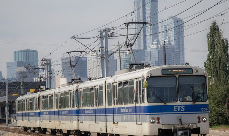 愛民頓增購40輛高地台 LRT 列車 2030年起交付
