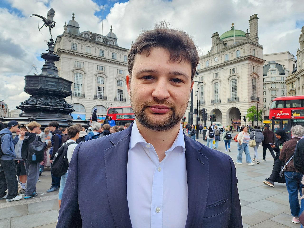 曾就英國賠償規則提供意見的Andrei Skorobogatov接受訪問。圖片來源：CBC／Nelisha Vellani。