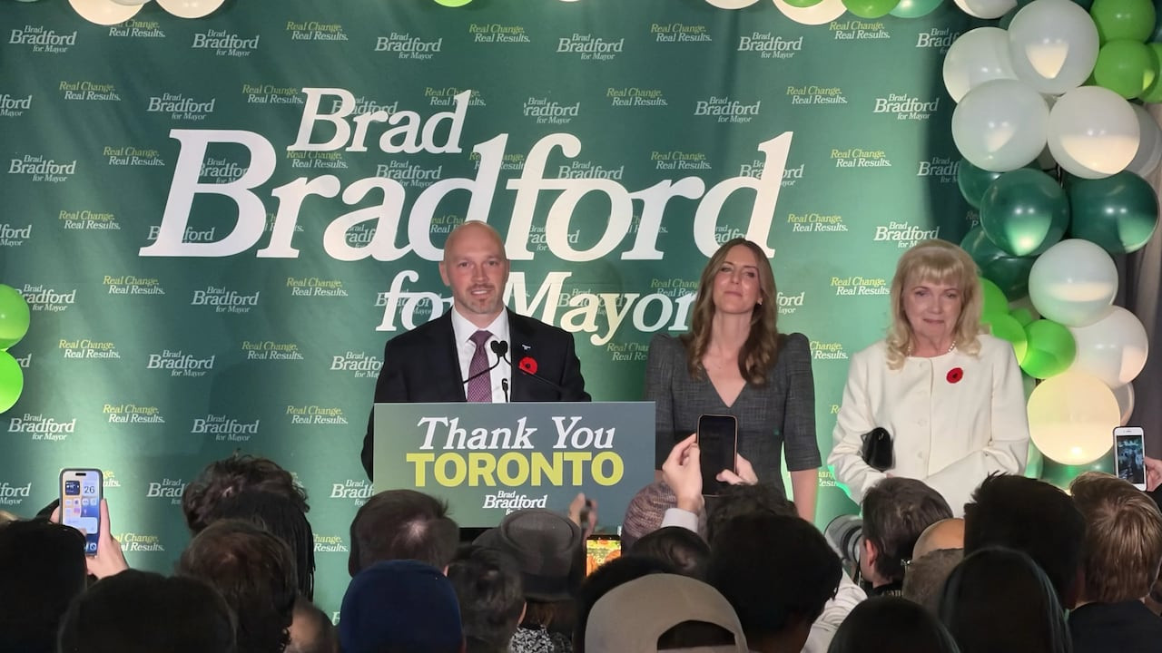 Brad Bradford在2026年多倫多市選當晚承認落敗。圖片來源：Prasanjeet Chaudhary／CBC。