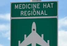 亞省研區域航空補貼 Medicine Hat及Lethbridge航班停運後尋新方案 亞省研區域航空補貼 Medicine Hat及Lethbridge航班停運後尋新方案